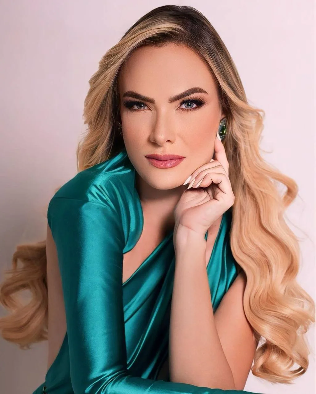 Maria, 42