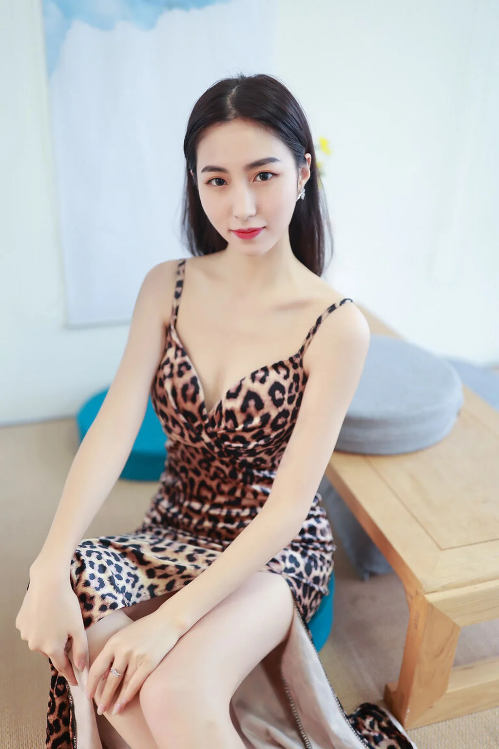 Yaqing, 29