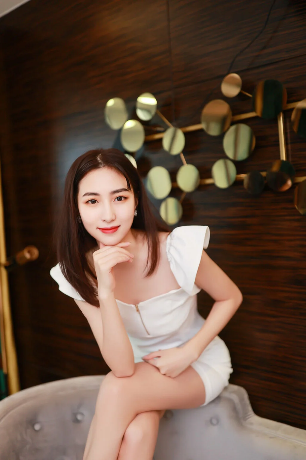 Yaqing, 29